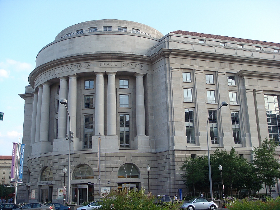 Washington DC [2009 July 03] 154.JPG - Scenes from The Ronald Reagan Building & International Trade Center and Woodrow Wilson Plaza
